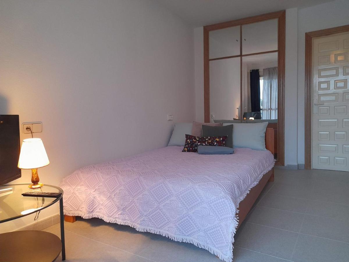 Apartment With Pool Near The Beach ماربيا المظهر الخارجي الصورة